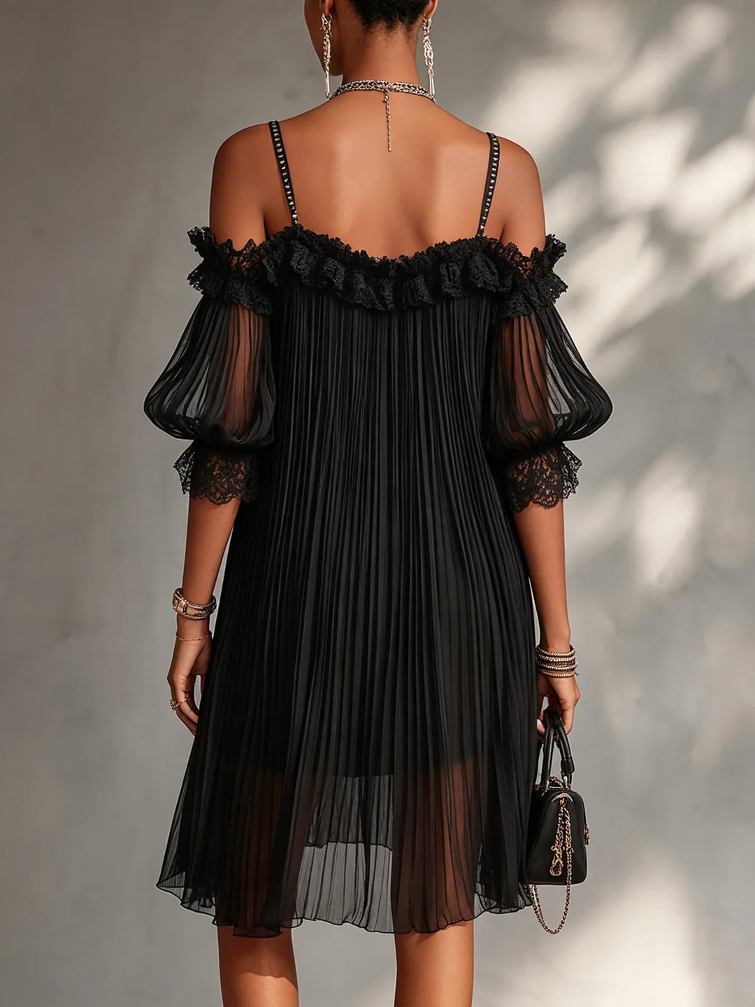 Lesie - Schulterfreies Chiffon-Minikleid