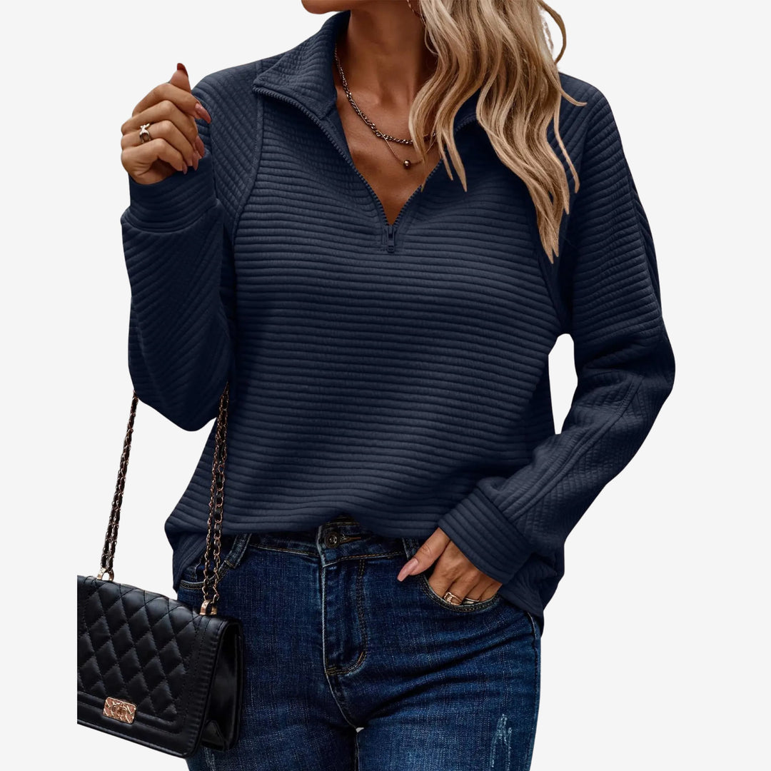 Holly | Elegantes V-Ausschnitt-Shirt