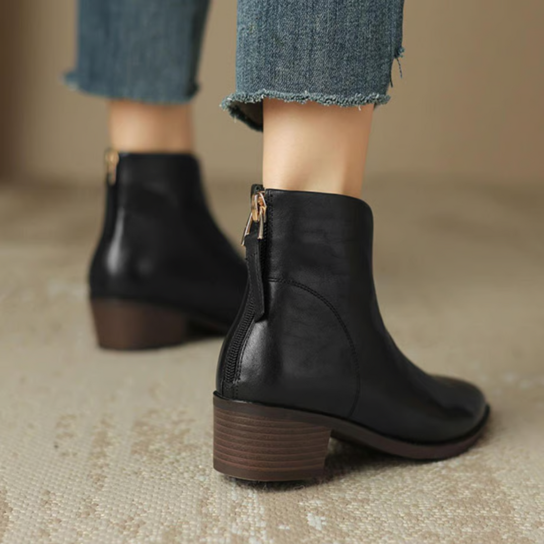 Carmelle – Luxuriöse Stiefeletten mit niedrigem Absatz