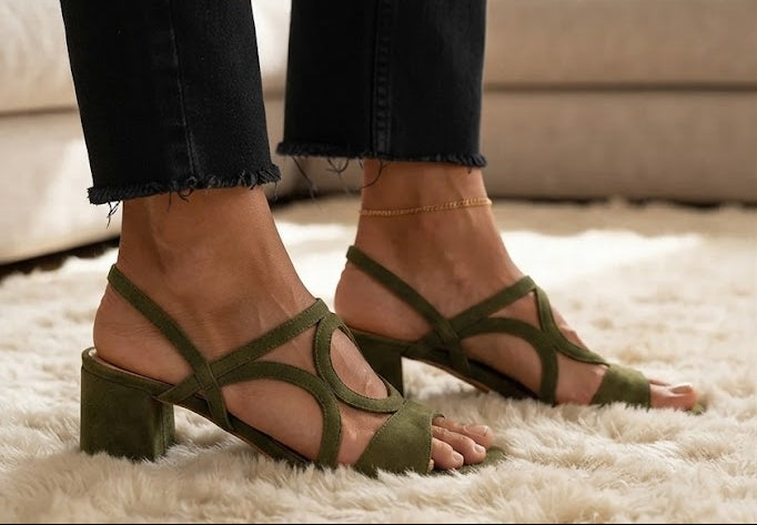 Kendra - Geometrische Riemchensandalen mit Absatz