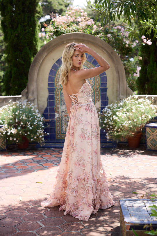 Zarine – Kleid mit weicher, pfirsichartiger Textur