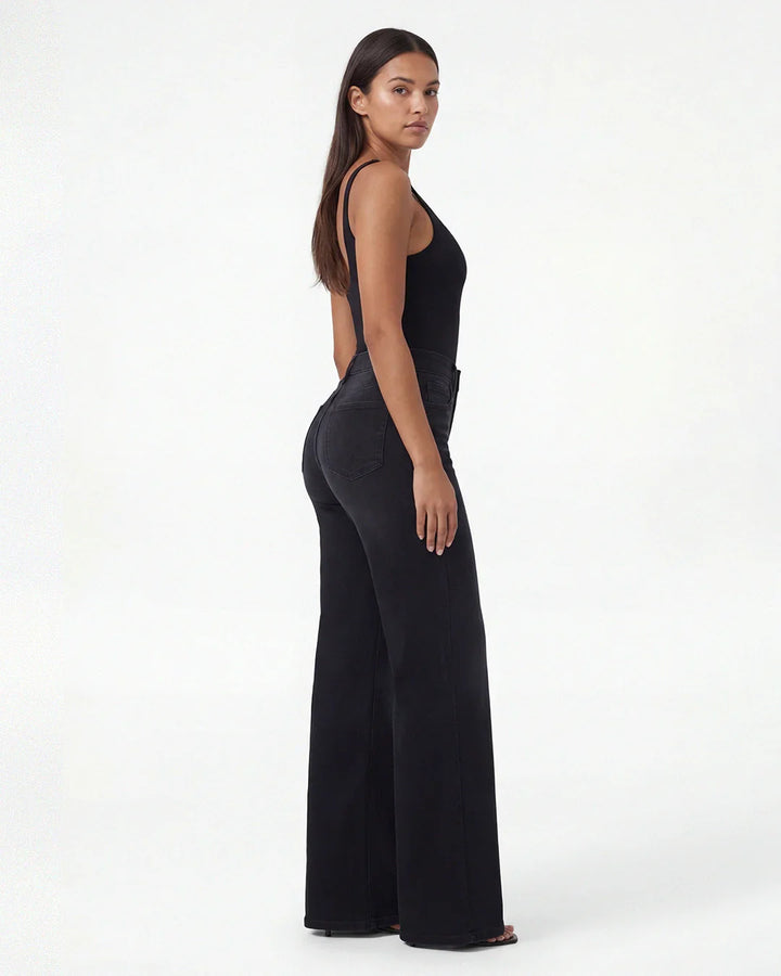 Remerie – Mid Rise BBL Wide Leg Jeans