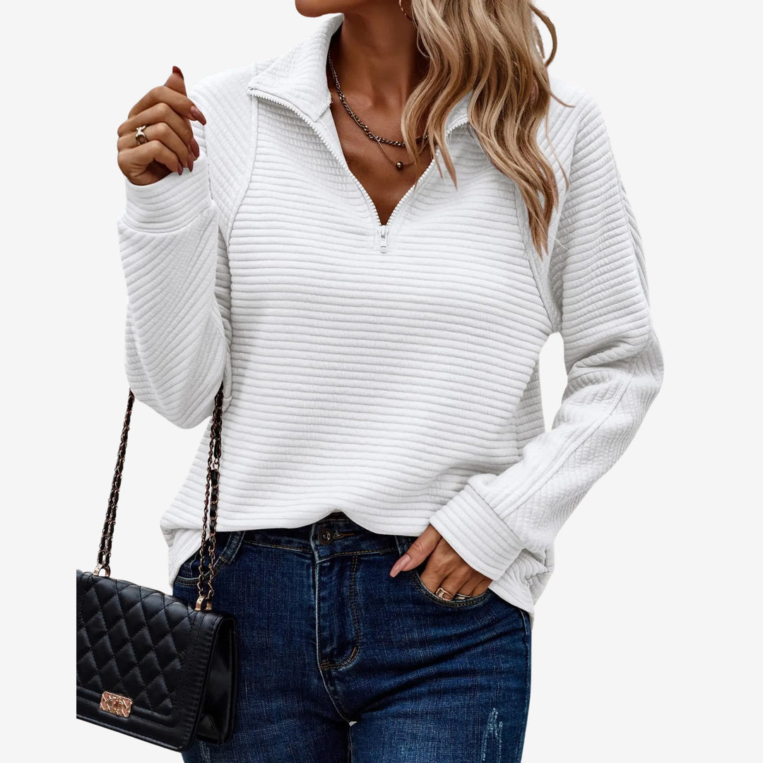 Holly | Elegantes V-Ausschnitt-Shirt