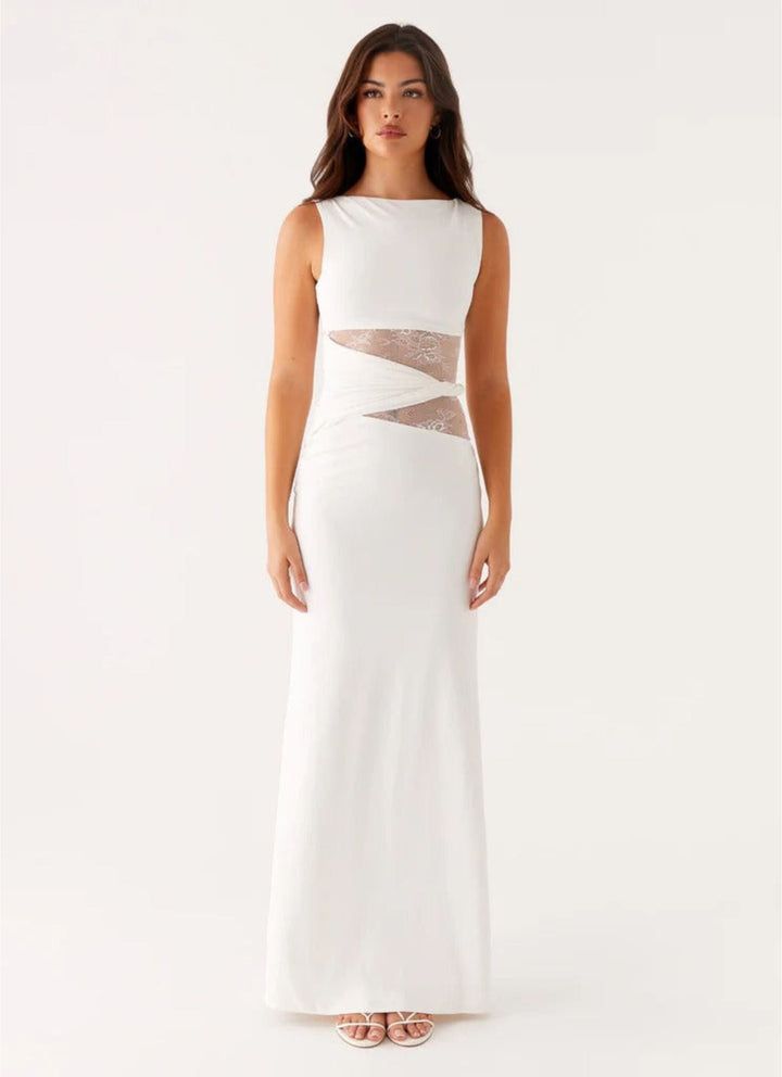 Larra – Figurbetontes Maxikleid mit Cut-outs und Schnürung