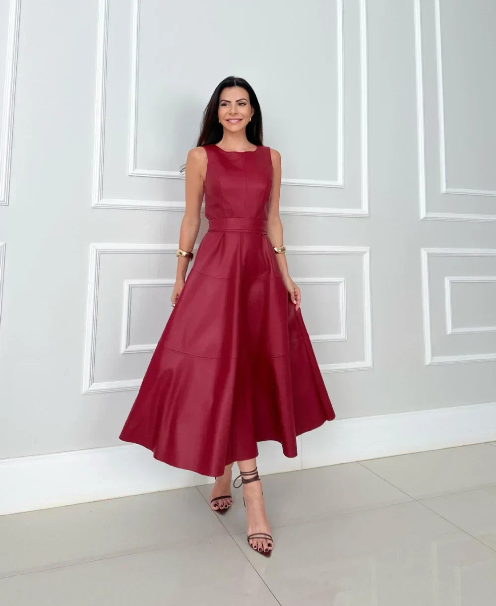 Tanya – Elegantes Midi-Kleid aus Kunstleder