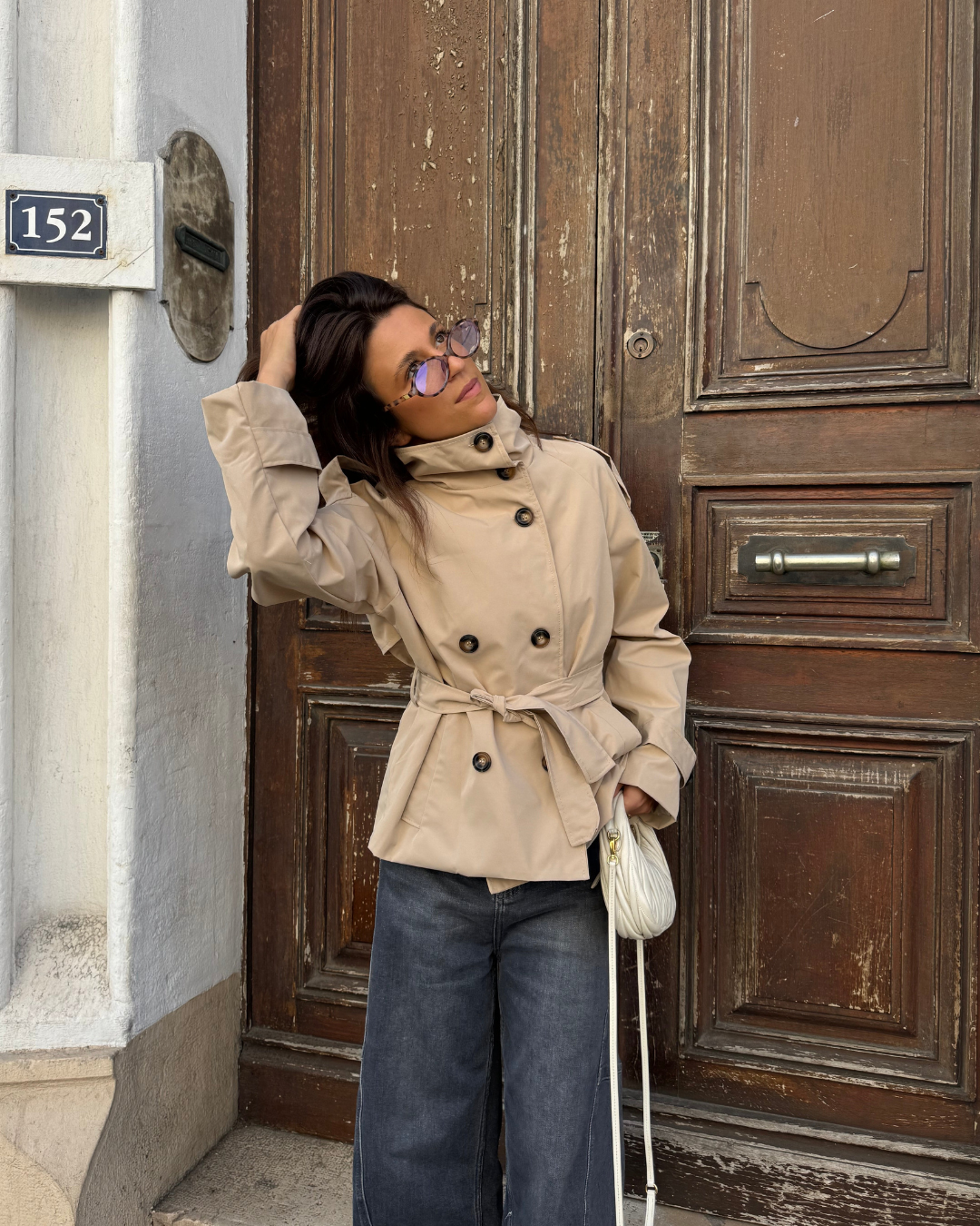 Alzea – Kurzer Trenchcoat mit Gürtel