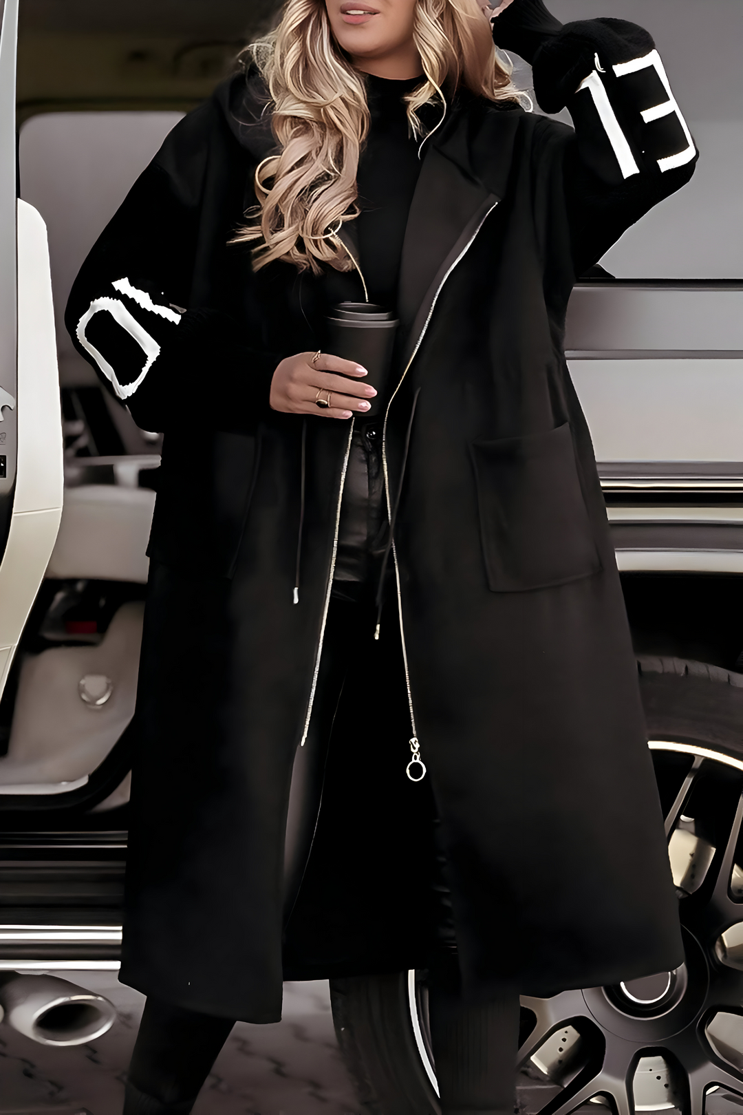 Roseanne – Elegante Kapuzen-Strickjacke