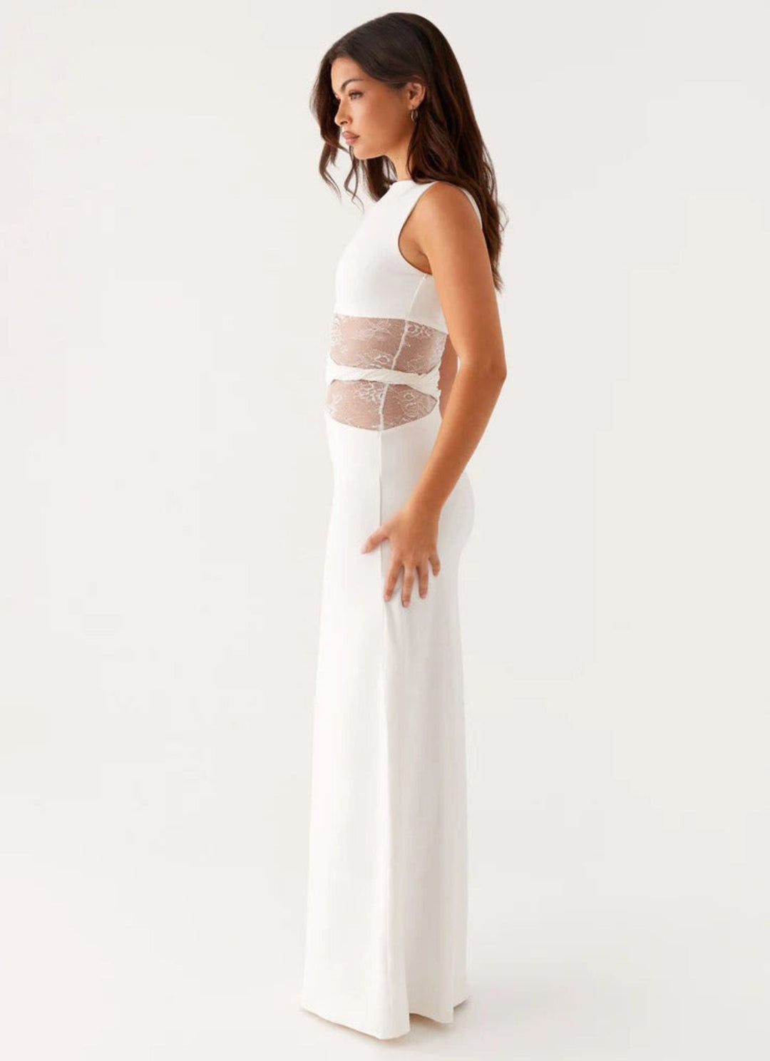 Larra – Figurbetontes Maxikleid mit Cut-outs und Schnürung
