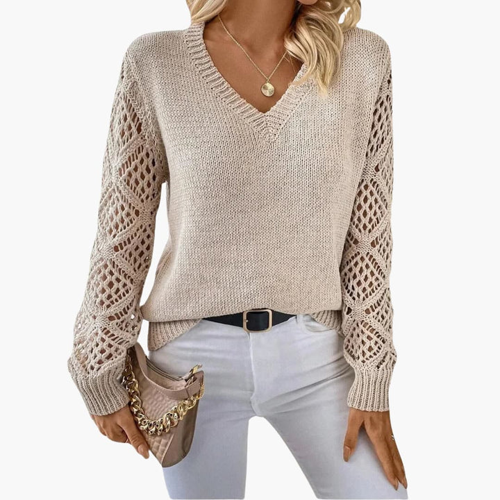 Jade | Stilvoller V-Ausschnitt-Pullover mit handgefertigten Details
