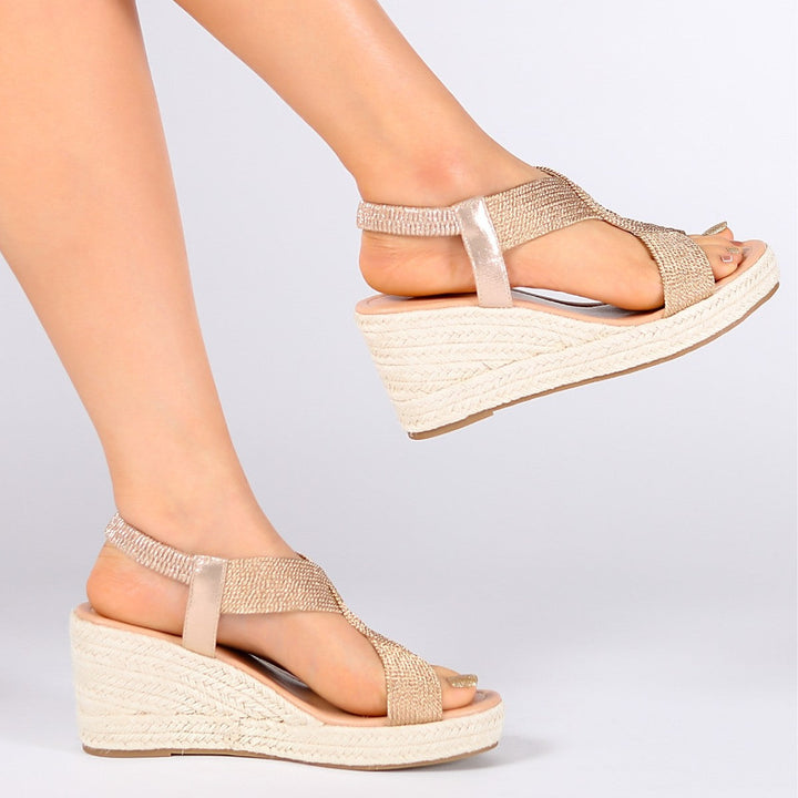 Helga - Geflochtene Keilsandalen für den Sommer