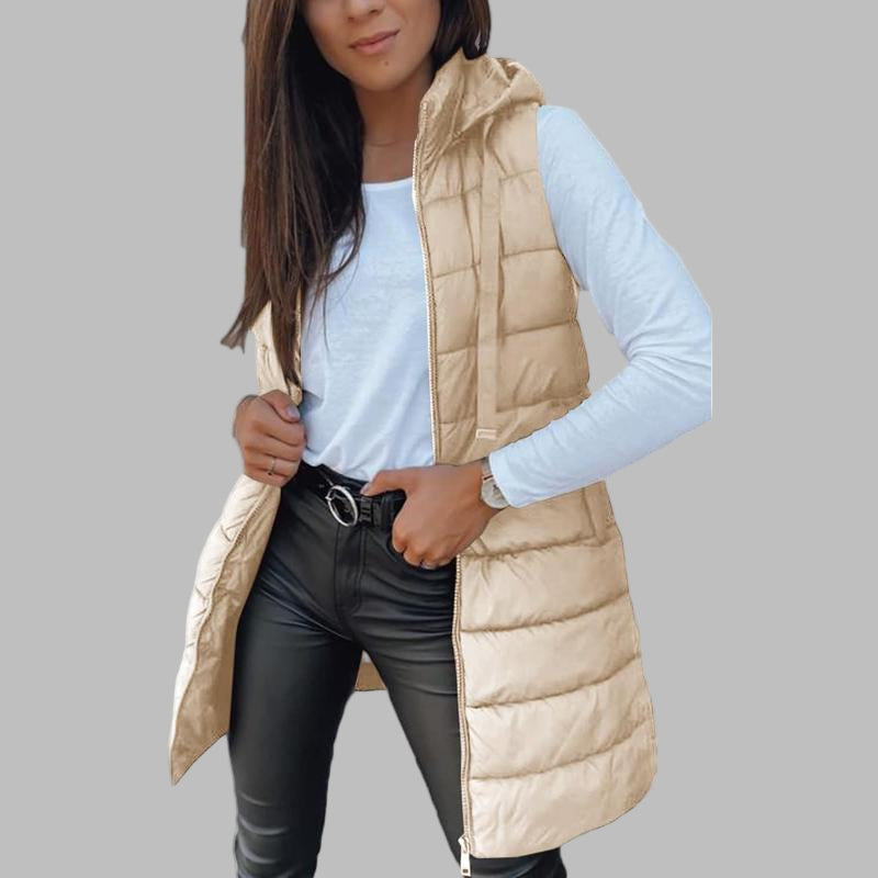 Zaira – Lässige ärmellose Steppweste mit Kapuze