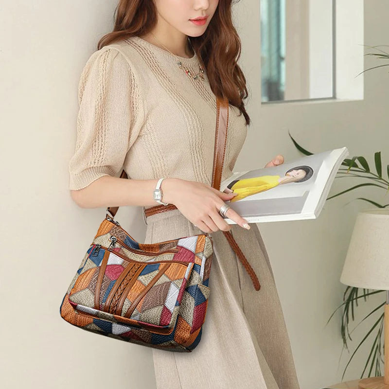 Carly – Handtasche aus veganem Leder im geometrischen Patchwork-Design