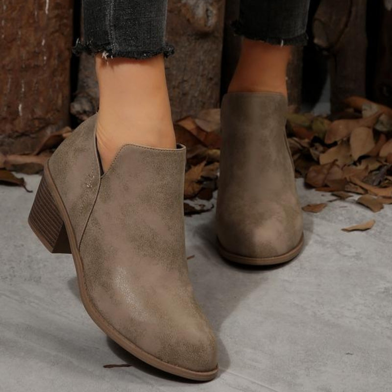 Hera – Stiefeletten mit strukturierten Fransen