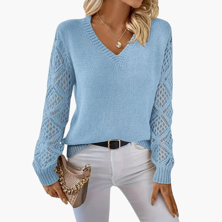 Jade | Stilvoller V-Ausschnitt-Pullover mit handgefertigten Details