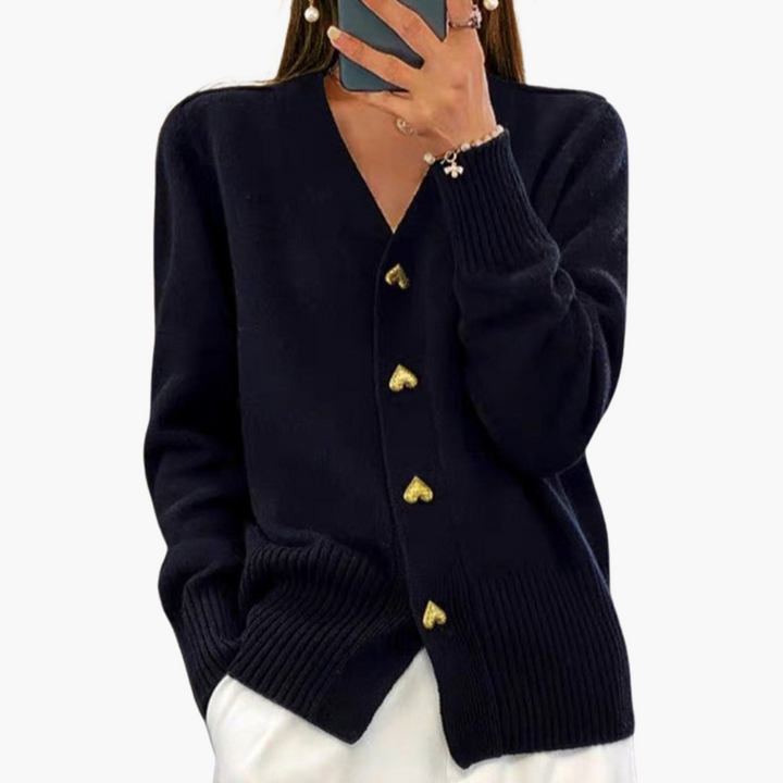 Holly | Elegante Strickjacke mit Herzknöpfen