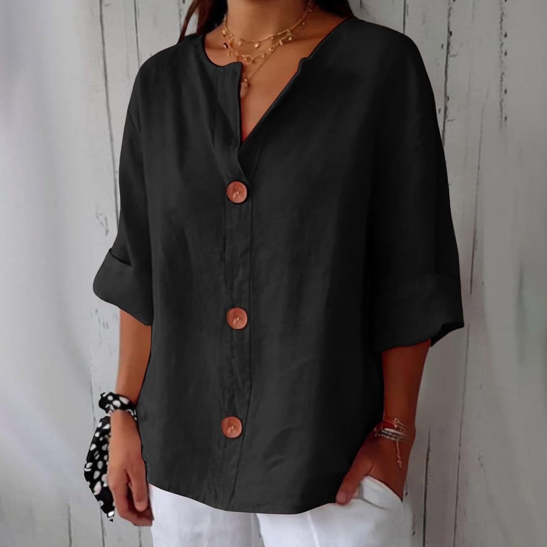 Maira – Baumwoll-Leinen-Shirt mit V-Ausschnitt und Holzknöpfen