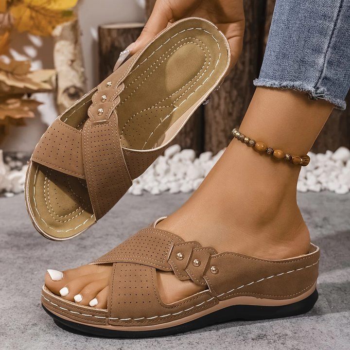 Rufia – Orthopädische Keilsandalen