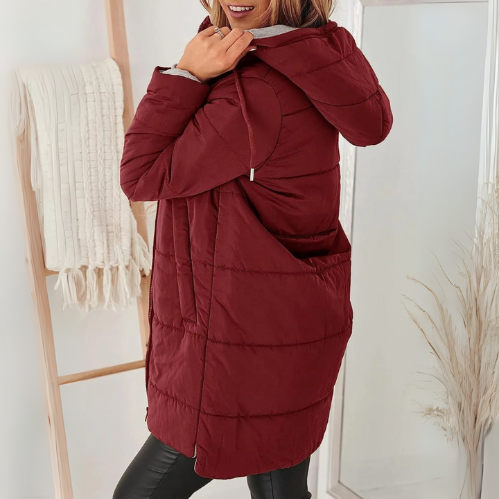 Eula – Lässige Daunen-Steppjacke mit Kapuze