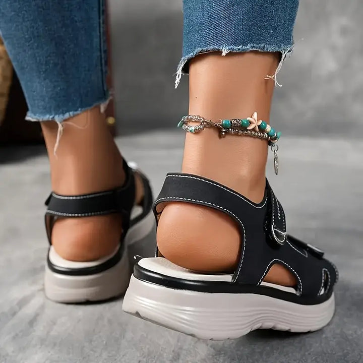 Eira – Orthopädische Keilsandalen