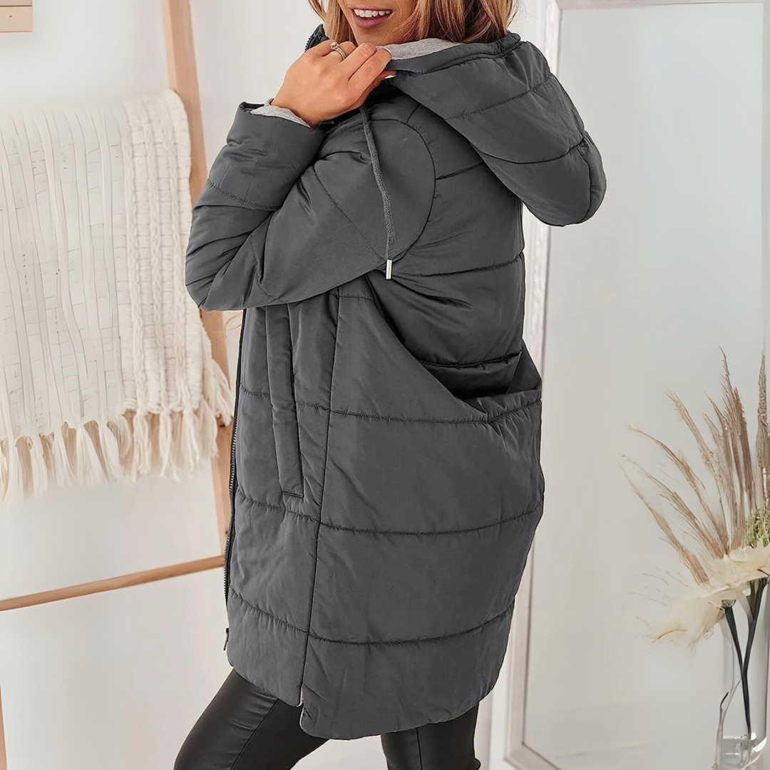Eula – Lässige Daunen-Steppjacke mit Kapuze