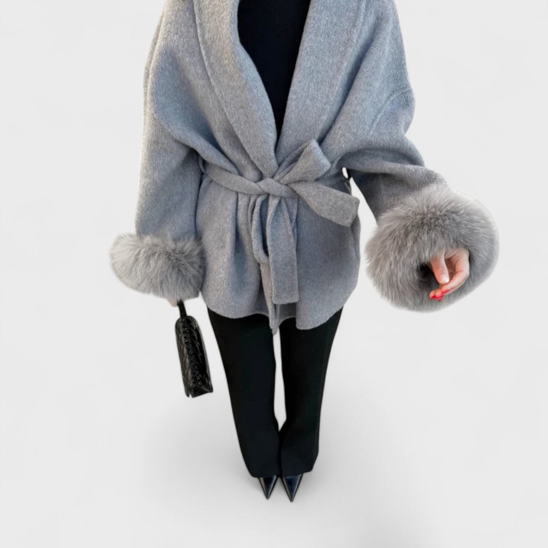 Catriona – Eleganter Wollmantel mit Webpelz-Details