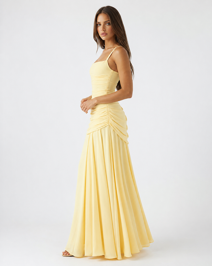 Seri – Maxi-Kleid mit gerafftem eckigem Ausschnitt