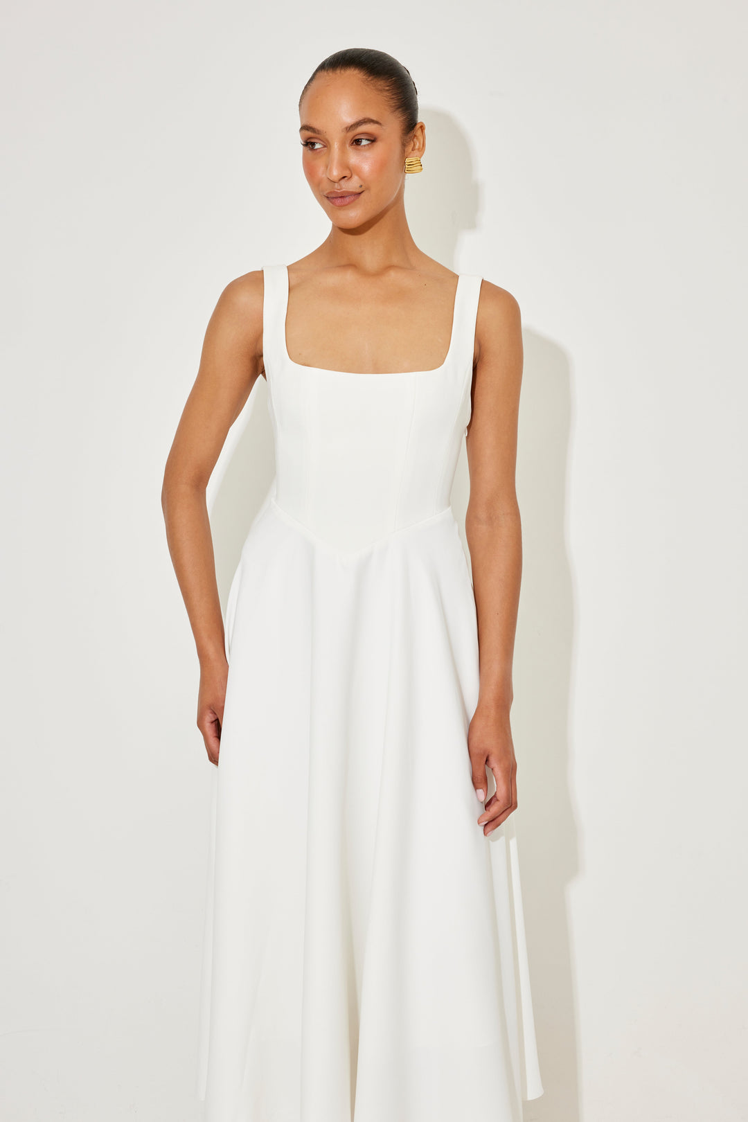 Leah – Zeitloses, fließendes Midikleid