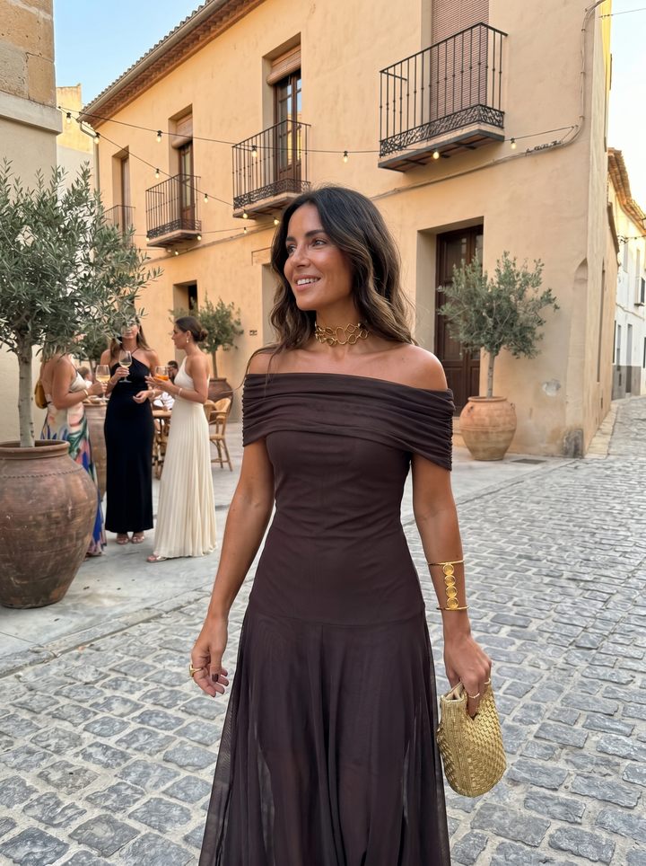 Mia – Elegantes schulterfreies Maxikleid