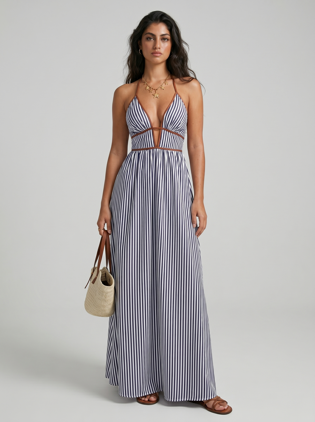 Pia – Fließendes Maxikleid mit Neckholder für den Sommer