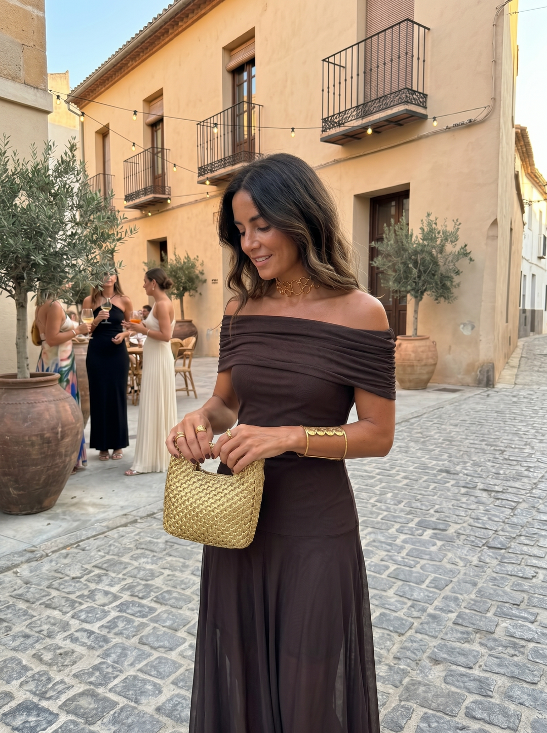 Mia – Elegantes schulterfreies Maxikleid
