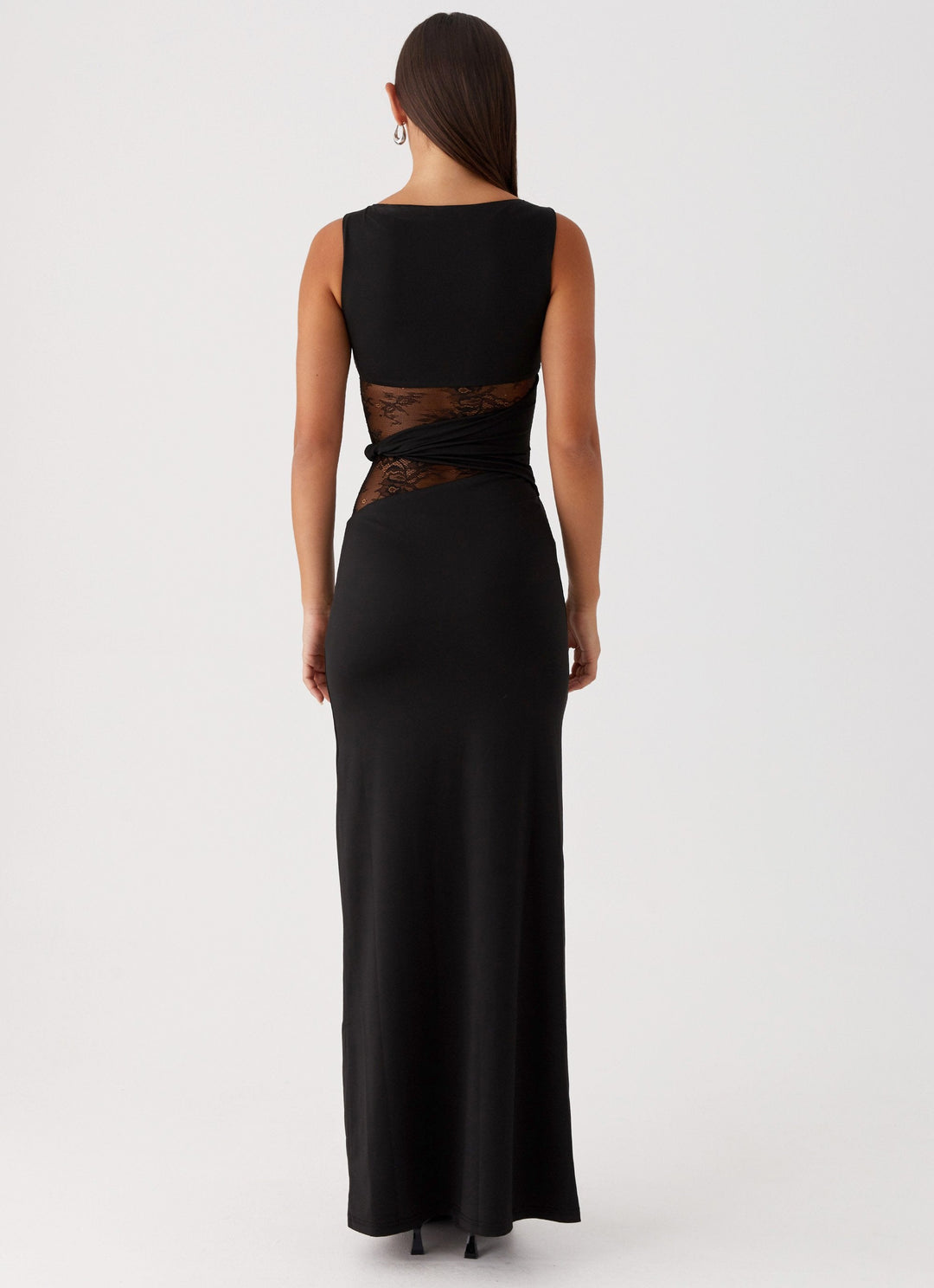 Larra – Figurbetontes Maxikleid mit Cut-outs und Schnürung