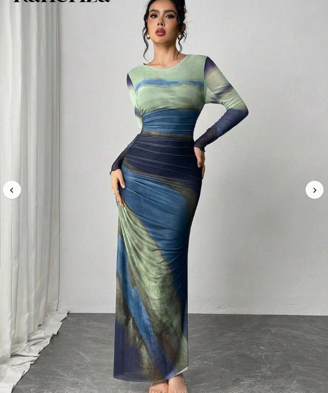 Tyronia – Bedrucktes, langärmliges Bodycon-Maxikleid