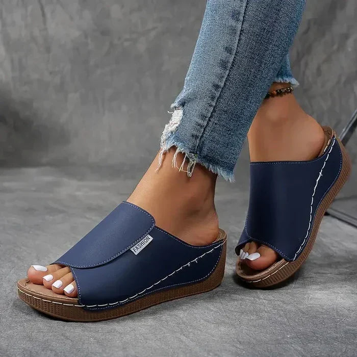 Steff – Ergonomische und rutschfeste Sandalen zur Schmerzlinderung