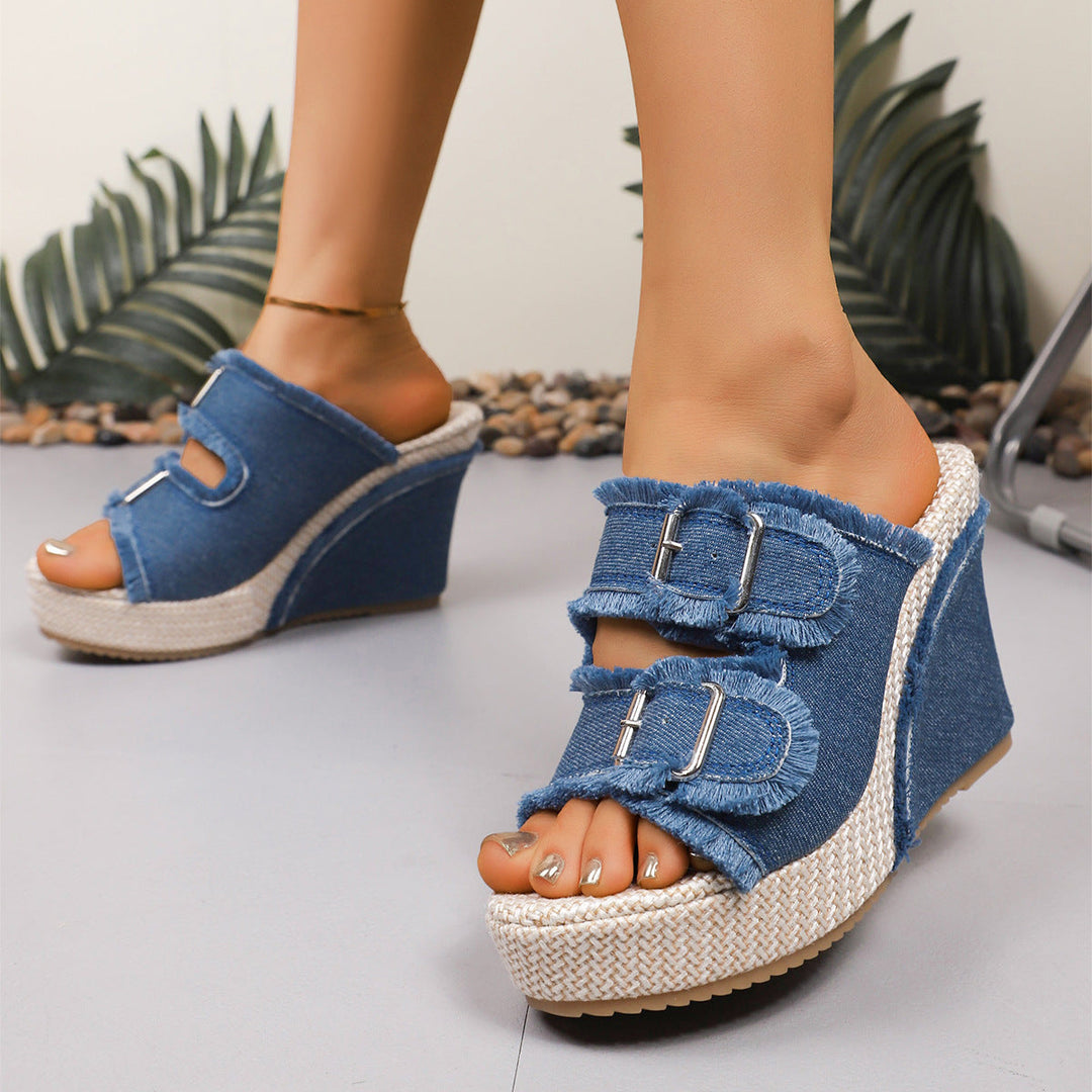 Zoya – Keilsandalen mit ausgefransten Kanten und modernem Komfort-Lift