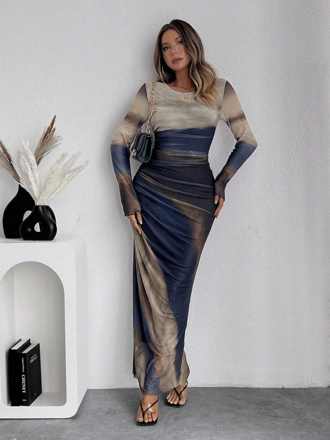 Tyronia – Bedrucktes, langärmliges Bodycon-Maxikleid