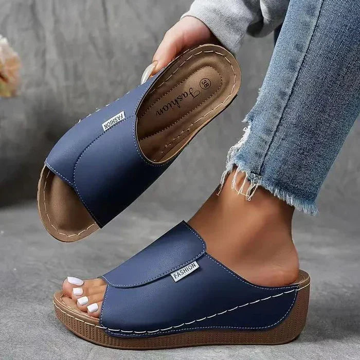 Steff – Ergonomische und rutschfeste Sandalen zur Schmerzlinderung