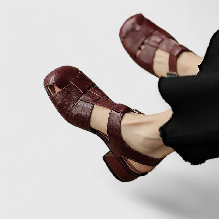 Madella – Elegante Ledersandalen mit Blockabsatz