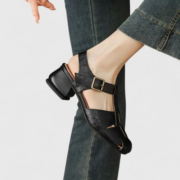Madella – Elegante Ledersandalen mit Blockabsatz