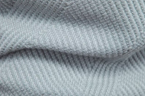 Edward – Elegantes Herren-Fischgräten-Sweater