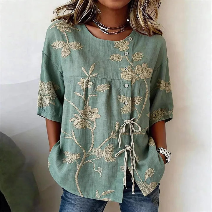 Catherine – Elegante Bluse mit Blumenstickerei