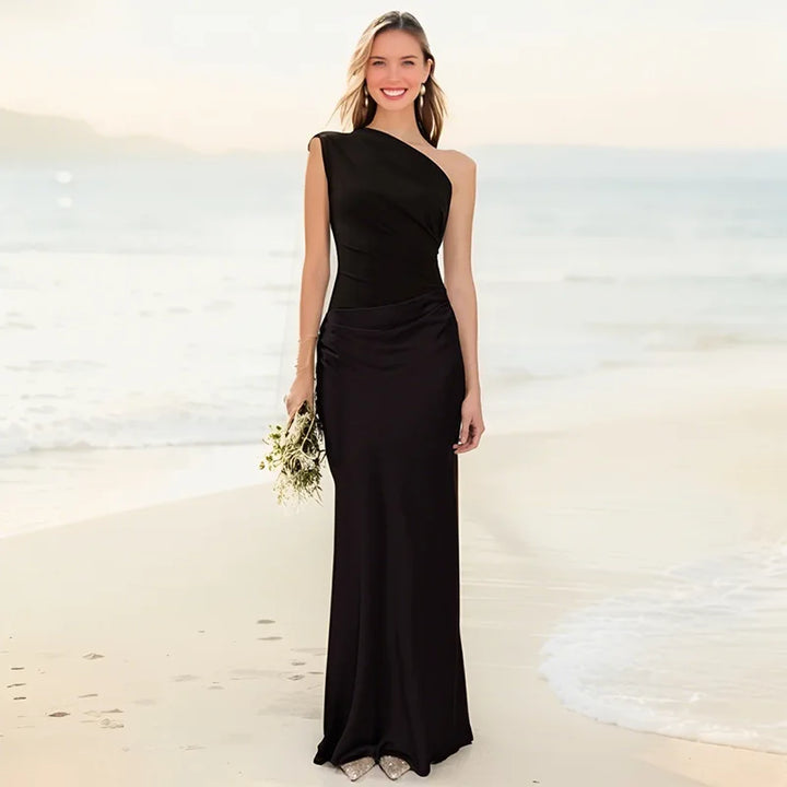 Sofie – One-Shoulder-Maxikleid aus Satin