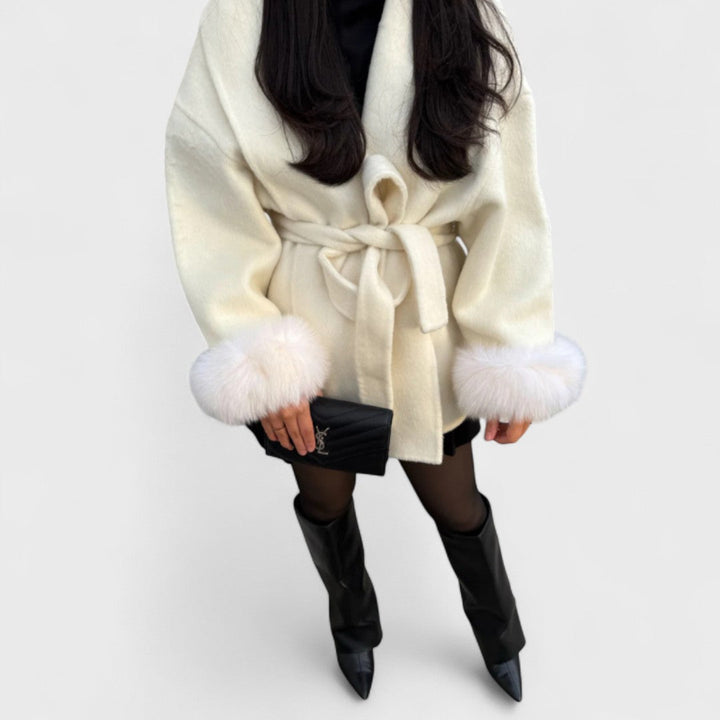 Catriona – Eleganter Wollmantel mit Webpelz-Details