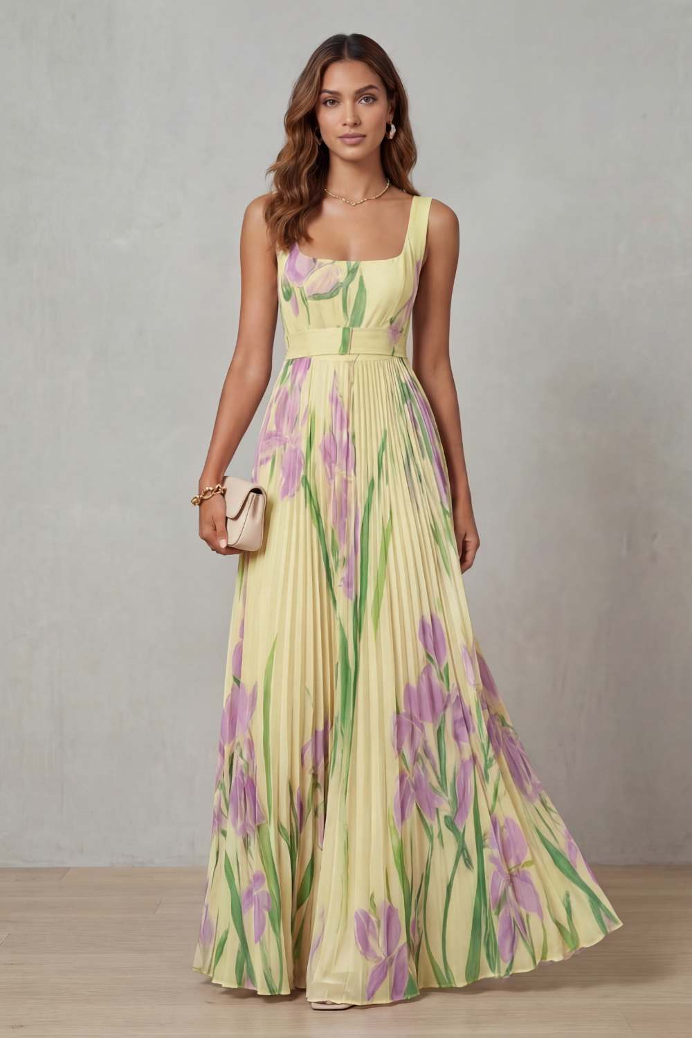 Coleen – Plissiertes Maxikleid mit Blumenmuster in Aquarelloptik