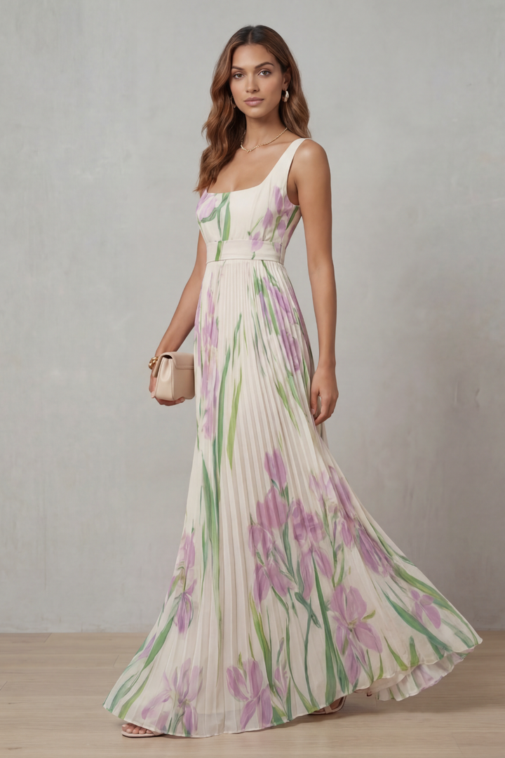 Coleen – Plissiertes Maxikleid mit Blumenmuster in Aquarelloptik