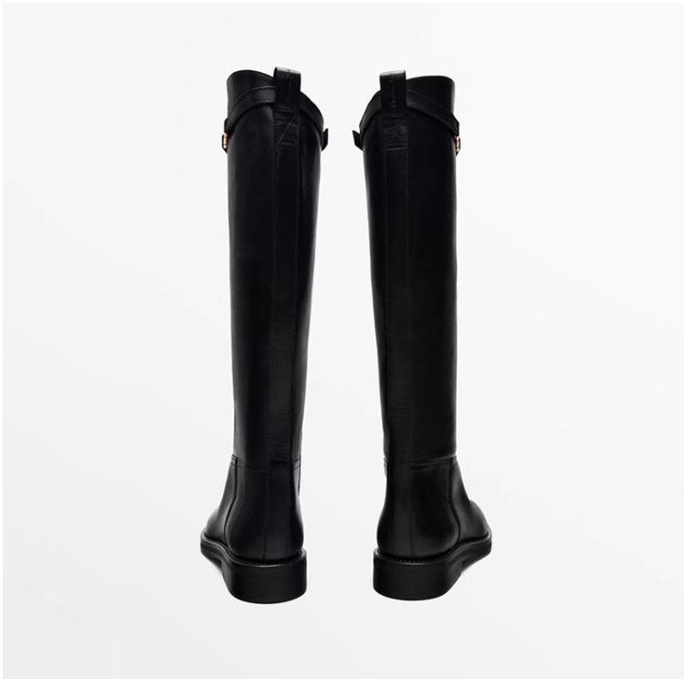 Laiza – Minimalistische Blockabsatz-Stiefeletten mit schickem Schnallendetail