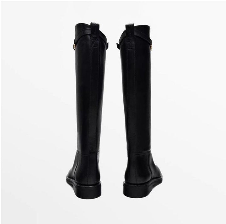 Laiza – Minimalistische Blockabsatz-Stiefeletten mit schickem Schnallendetail