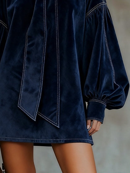 Tannia – Samt-Minikleid mit Schleife