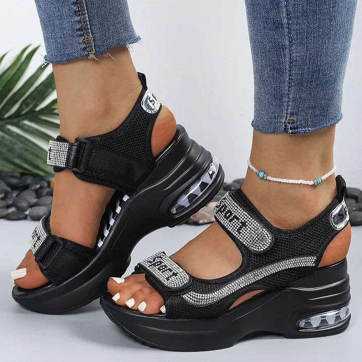 Riane - Orthopädische Plateau-Sandalen mit Kristalldetails