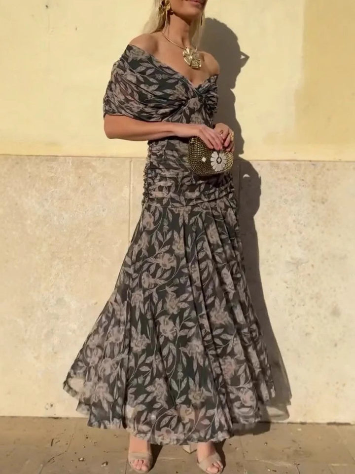 Noemi – Elegantes Maxikleid mit floraler Note