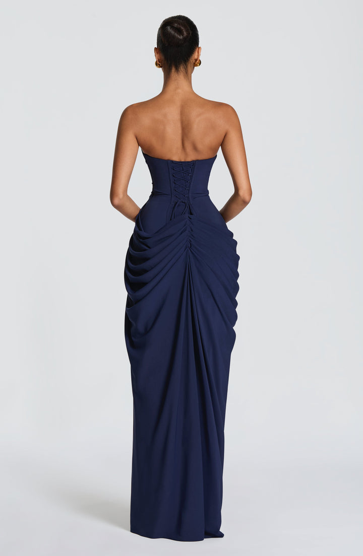 Lolita – Trägerloses Maxikleid mit Korsett